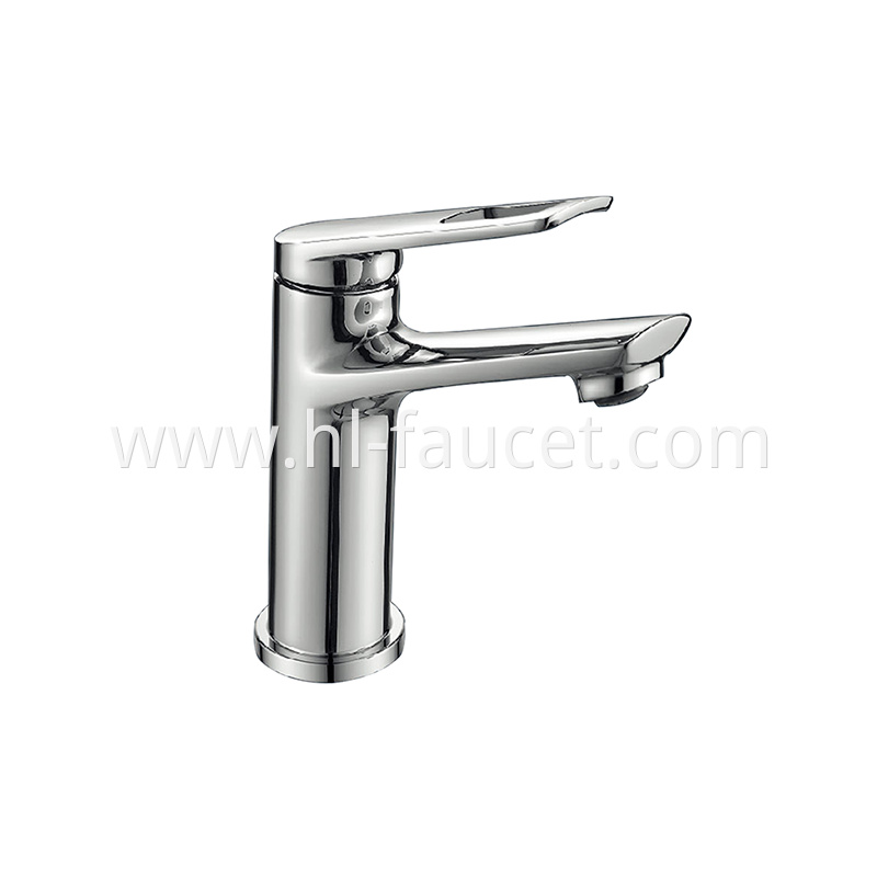 Chrome Single Hole Bathroom Faucet